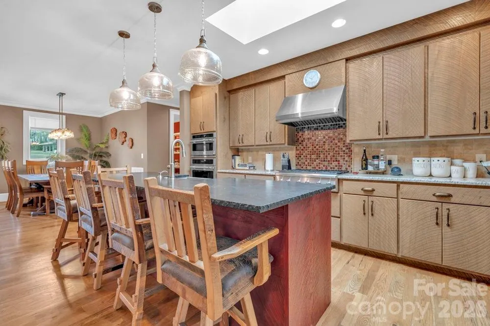 811 Linhigh Drive Newland, NC 28657