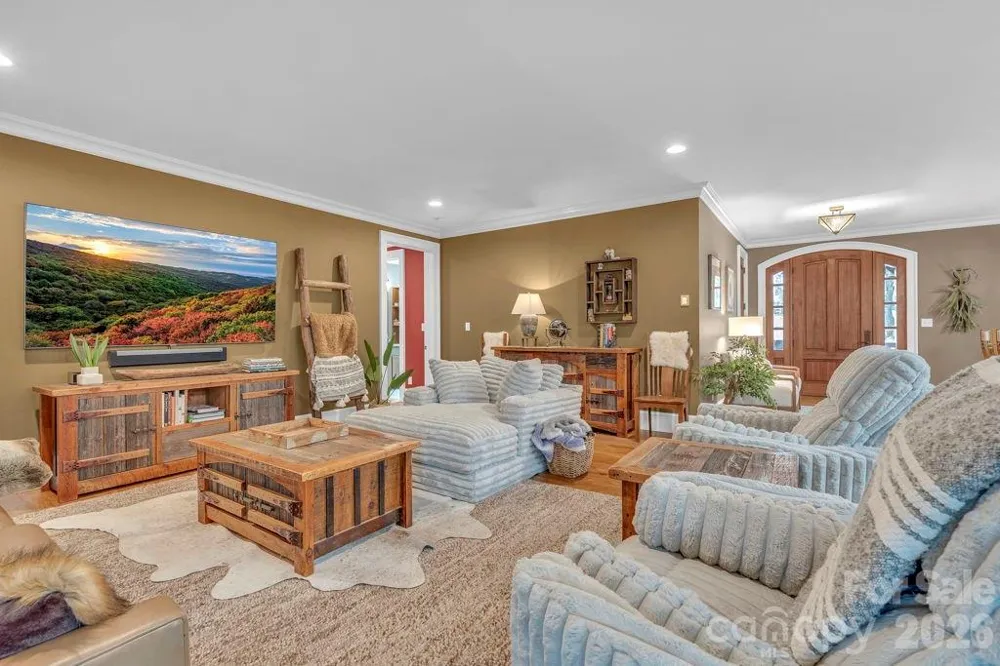 811 Linhigh Drive Newland, NC 28657