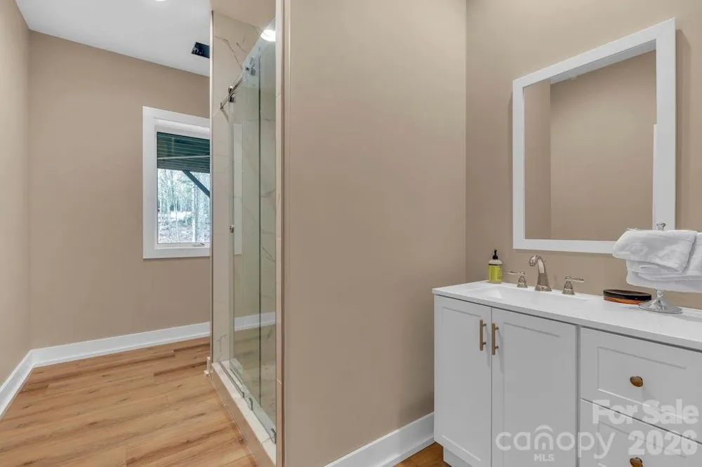 811 Linhigh Drive Newland, NC 28657