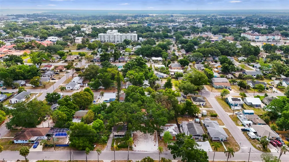 1419 18TH STREET W #W Bradenton, FL 34205
