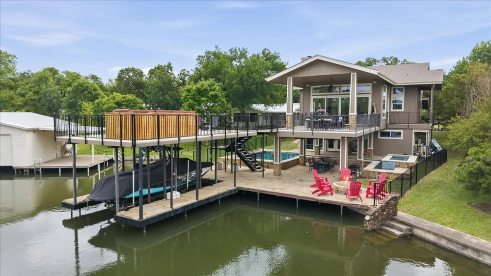 806 Misty Downs Drive Granite Shoals, TX 78654