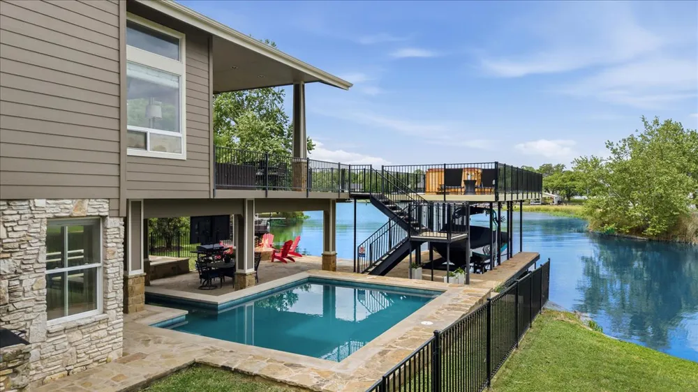 806 Misty Downs Drive Granite Shoals, TX 78654