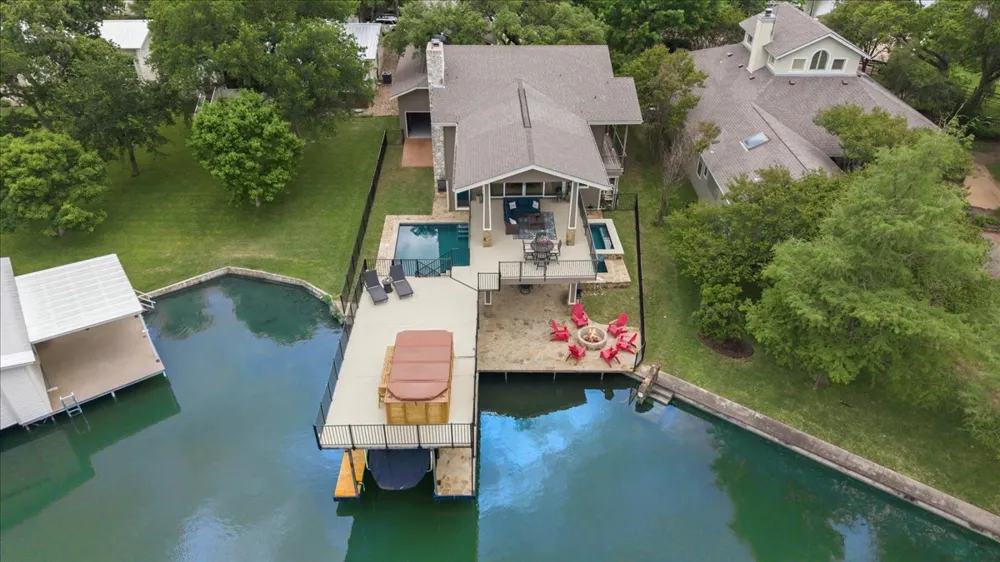 806 Misty Downs Drive Granite Shoals, TX 78654