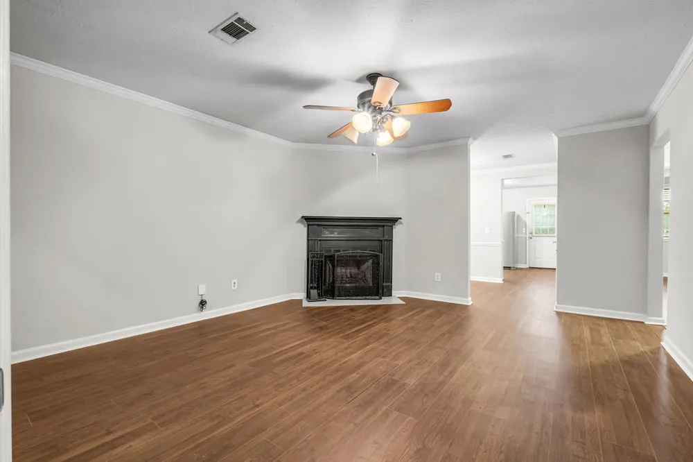 430 Walton Ferry Rd #1700 Hendersonville, TN 37075