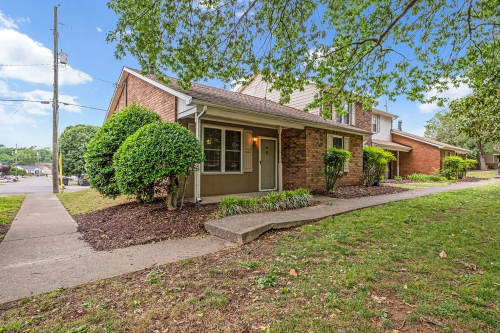 430 Walton Ferry Rd #1700 Hendersonville, TN 37075