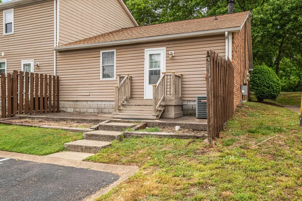 430 Walton Ferry Rd #1700 Hendersonville, TN 37075