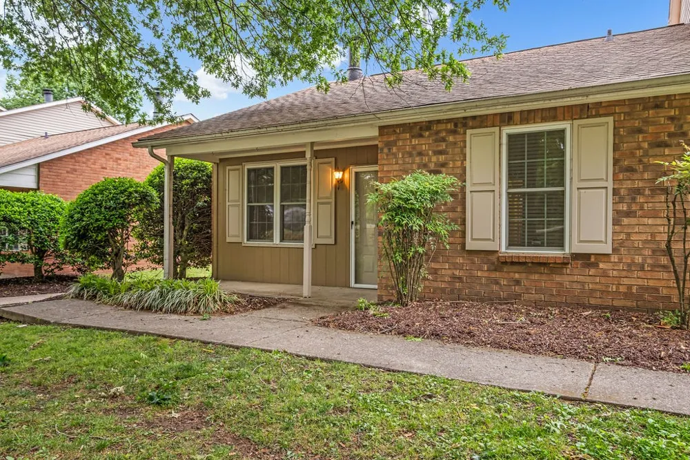 430 Walton Ferry Rd #1700 Hendersonville, TN 37075