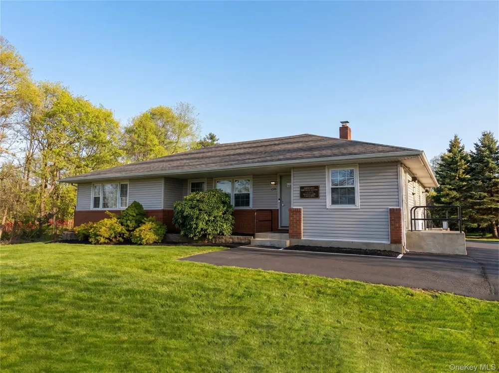 3250 Sunrise Highway East Islip, NY 11730