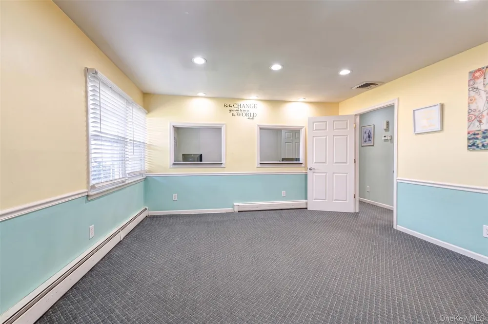 3250 Sunrise Highway East Islip, NY 11730