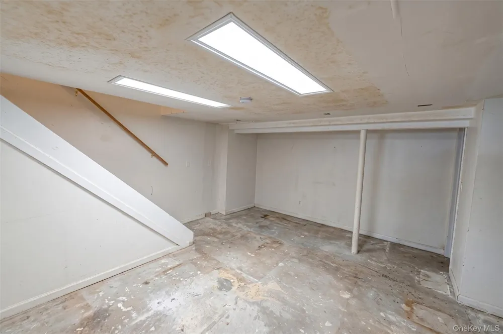 3250 Sunrise Highway East Islip, NY 11730
