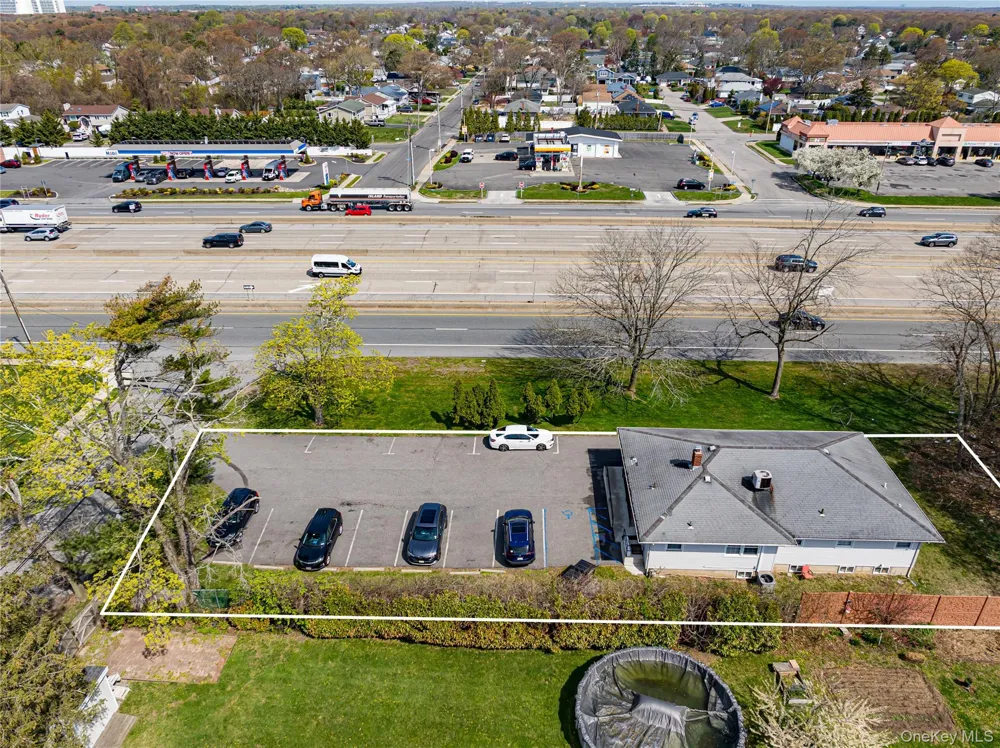 3250 Sunrise Highway East Islip, NY 11730