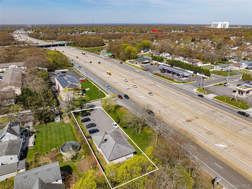 3250 Sunrise Highway East Islip, NY 11730