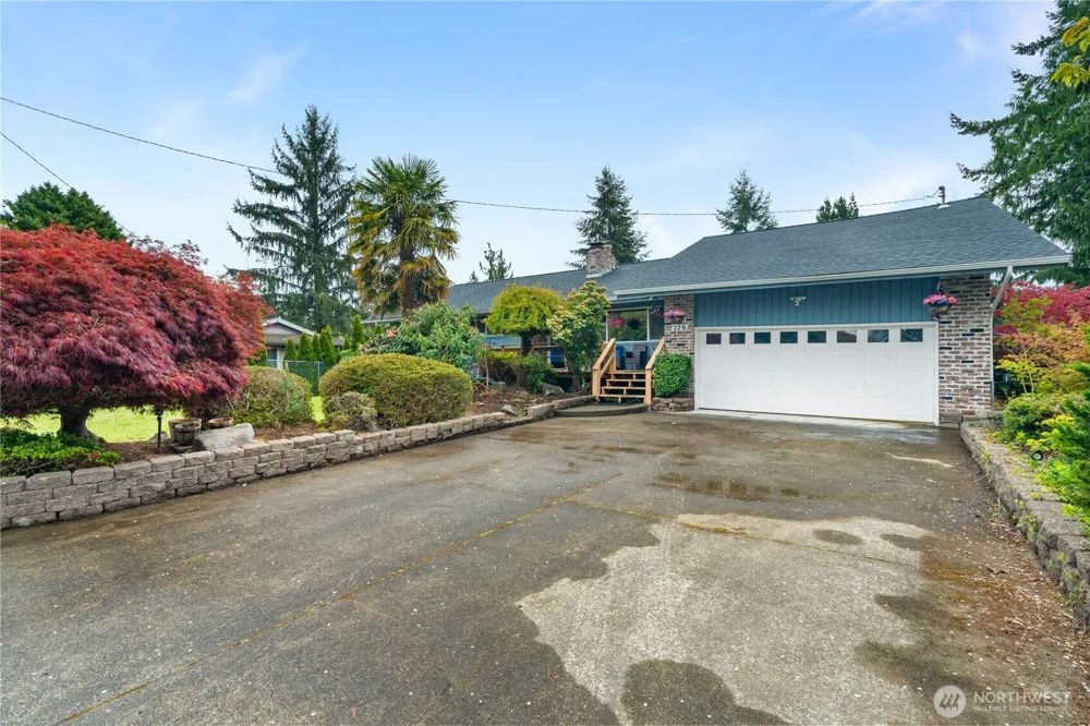 279 Holly Lane Cosmopolis, WA 98537