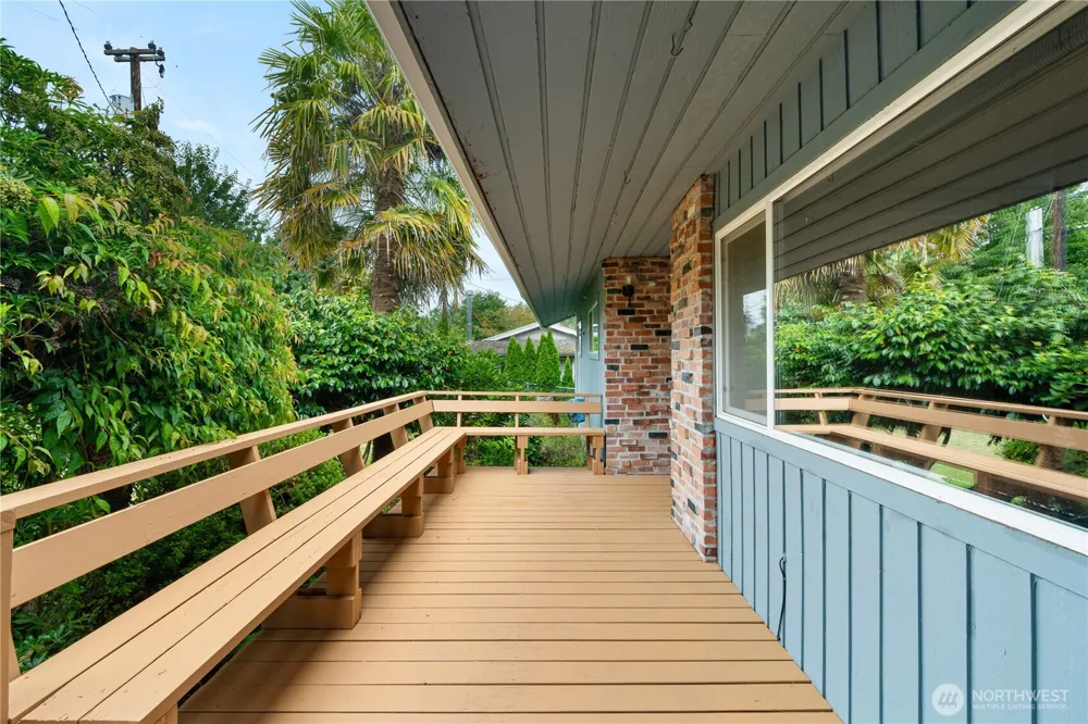 279 Holly Lane Cosmopolis, WA 98537