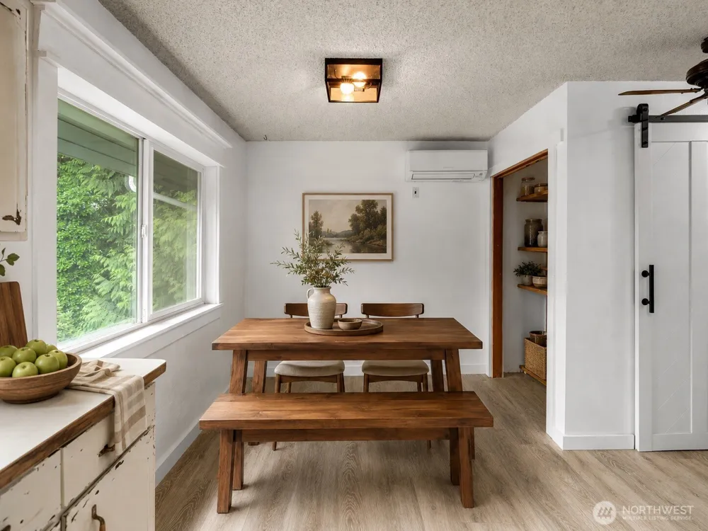279 Holly Lane Cosmopolis, WA 98537