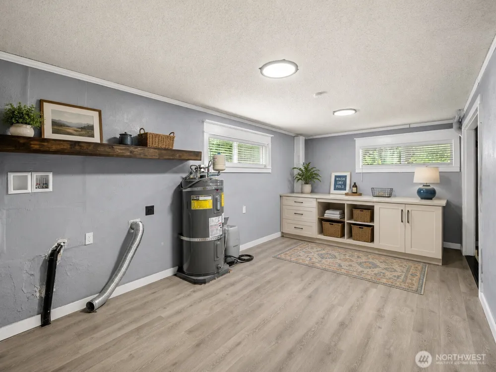 279 Holly Lane Cosmopolis, WA 98537