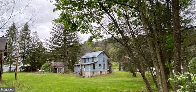 201 HOOVER ROAD Waterfall, PA 16689