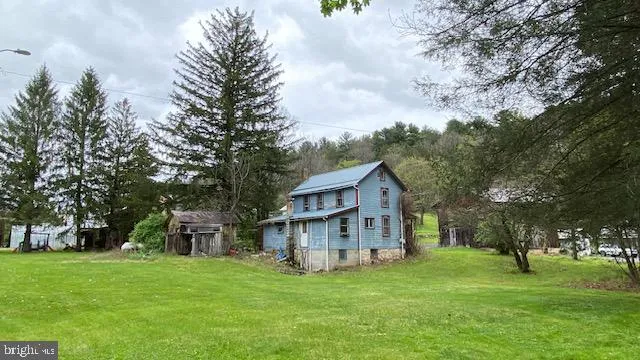 201 HOOVER ROAD Waterfall, PA 16689