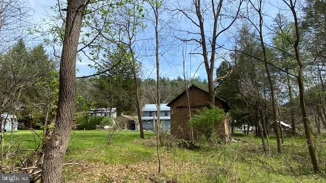 201 HOOVER ROAD Waterfall, PA 16689