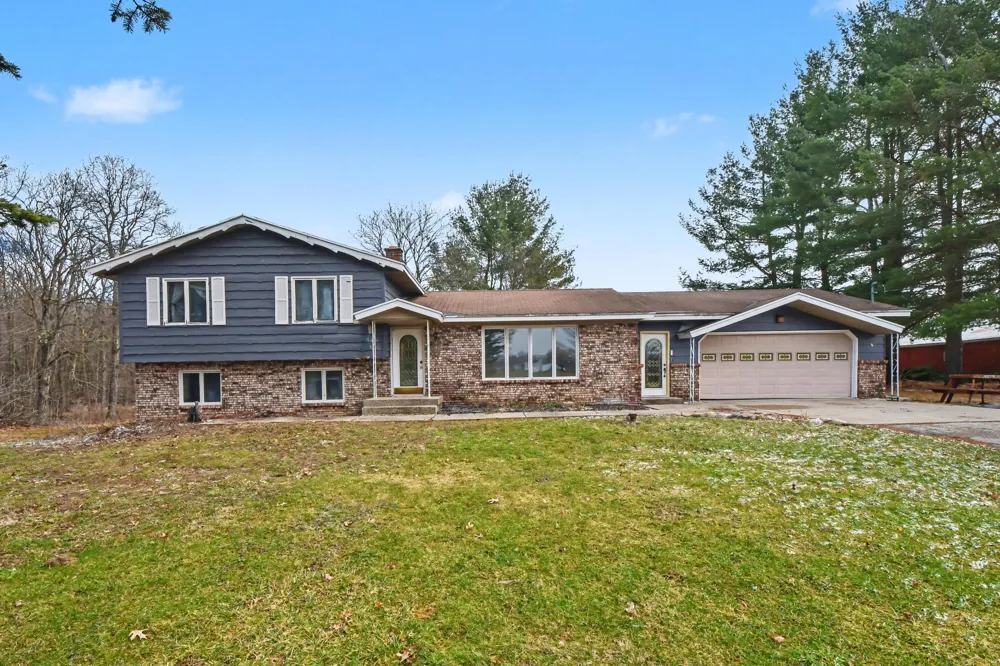 11400 Tefft Avenue NE Courtland Township, MI 49341