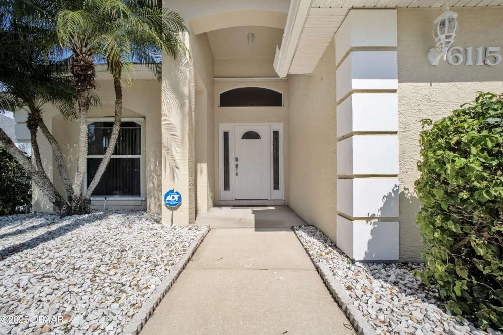 6115 Sabal Point Circle Port Orange, FL 32128