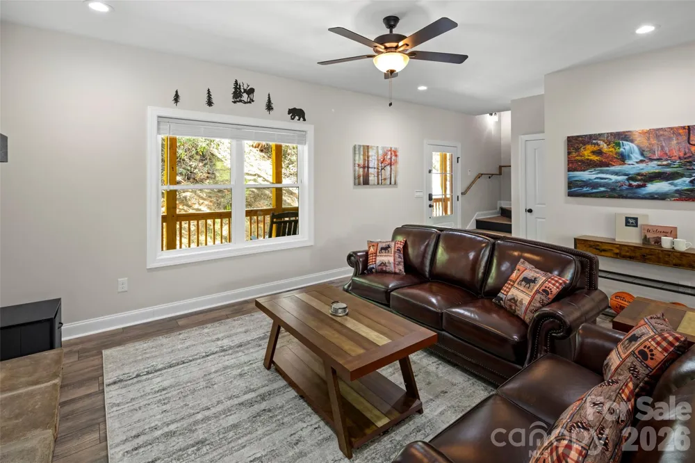 233 Arcadia Falls Way Black Mountain, NC 28711