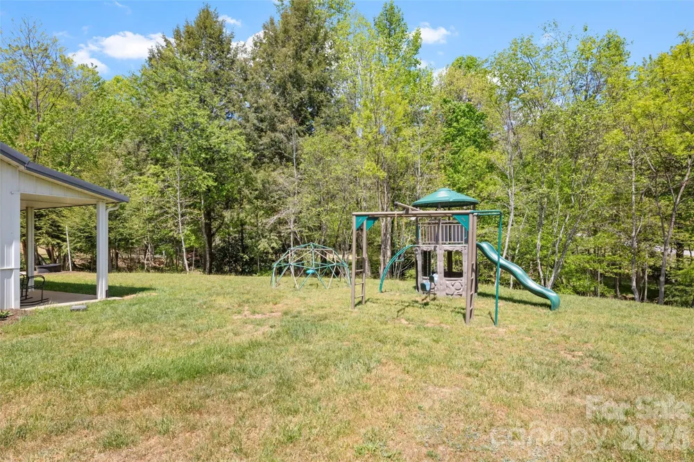 233 Arcadia Falls Way Black Mountain, NC 28711