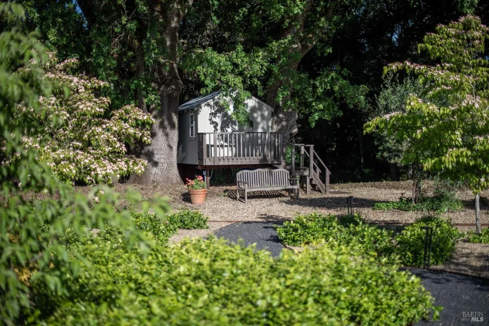 942 Country Club Lane Sonoma, CA 95476