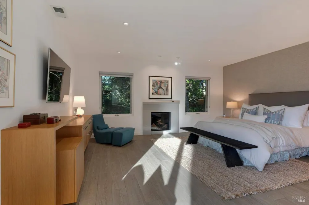 942 Country Club Lane Sonoma, CA 95476