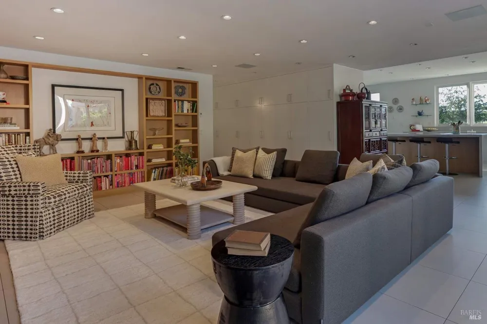 942 Country Club Lane Sonoma, CA 95476