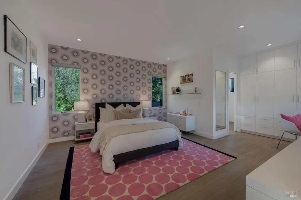 942 Country Club Lane Sonoma, CA 95476
