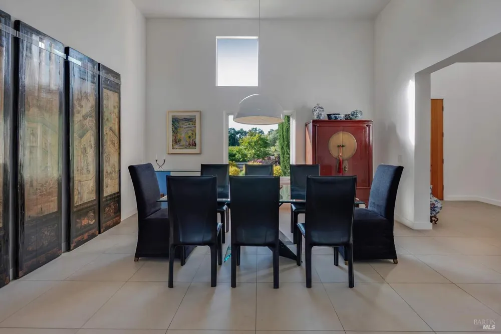 942 Country Club Lane Sonoma, CA 95476
