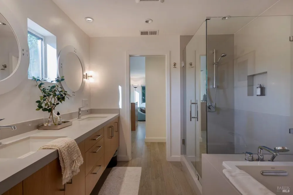 942 Country Club Lane Sonoma, CA 95476