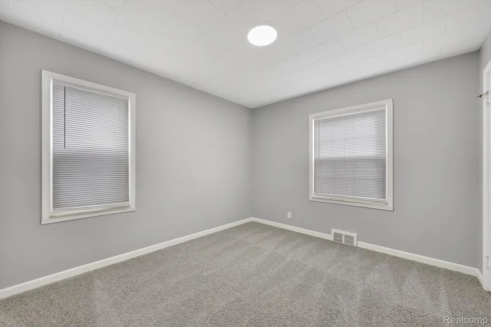 5156 Winifred Street Wayne City, MI 48184