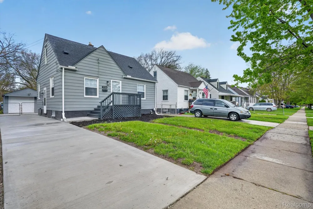 5156 Winifred Street Wayne City, MI 48184