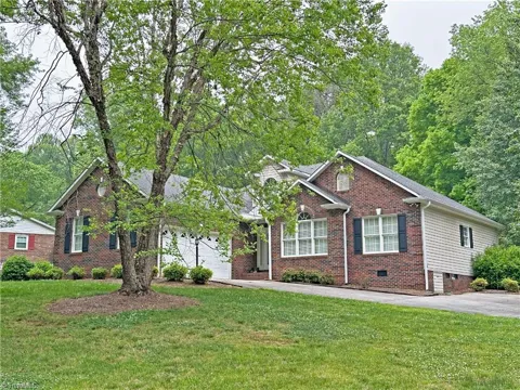 136 Valleybrook Drive