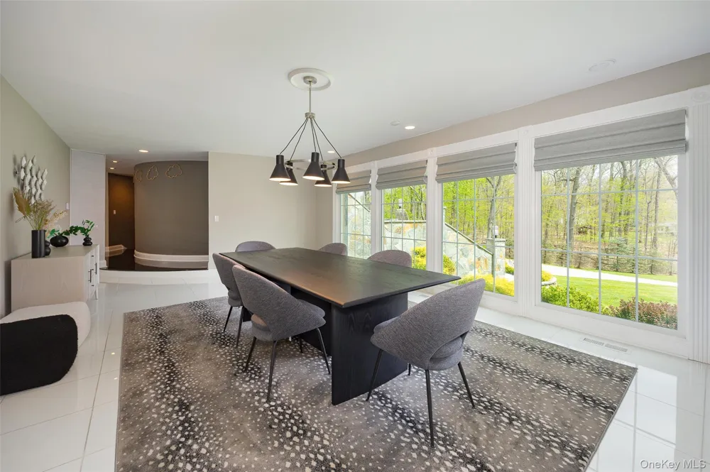 10 Quail Ridge Road Hyde Park, NY 12538