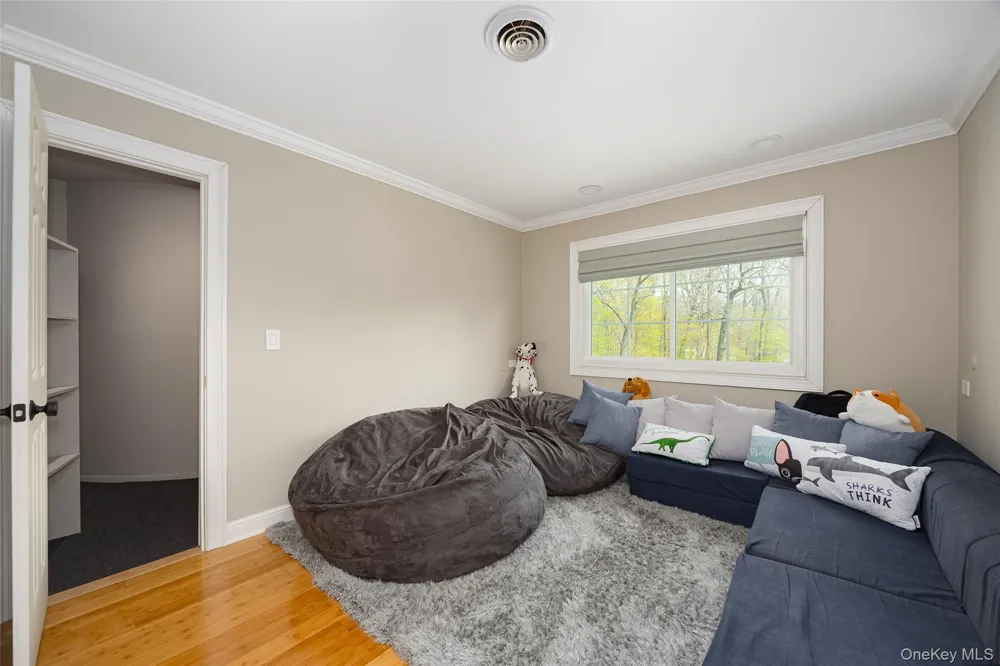 10 Quail Ridge Road Hyde Park, NY 12538