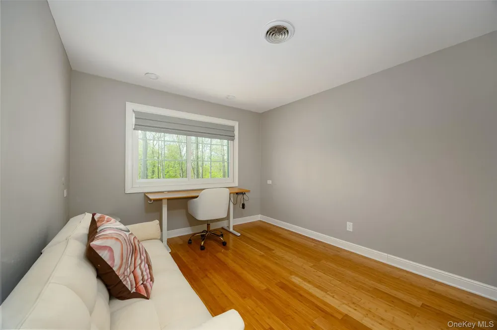 10 Quail Ridge Road Hyde Park, NY 12538