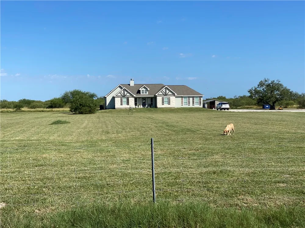 14244 County Road 1144 Sinton, TX 78387