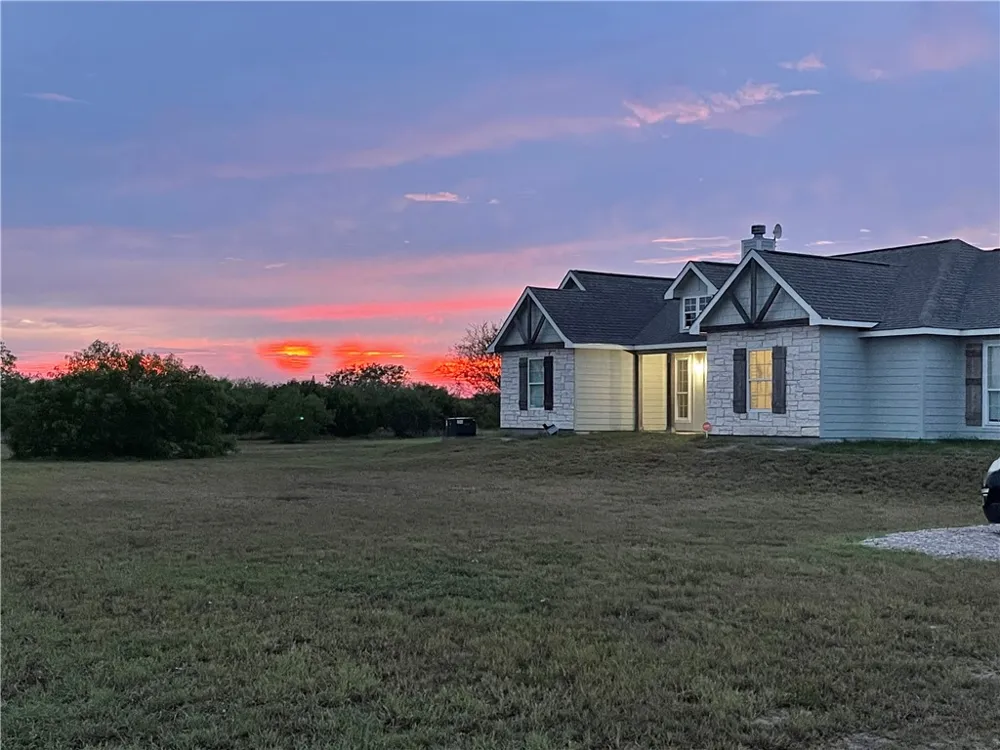14244 County Road 1144 Sinton, TX 78387