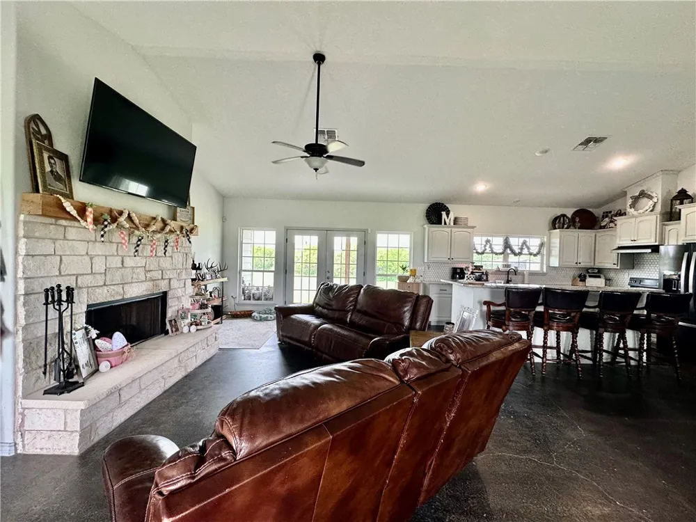 14244 County Road 1144 Sinton, TX 78387