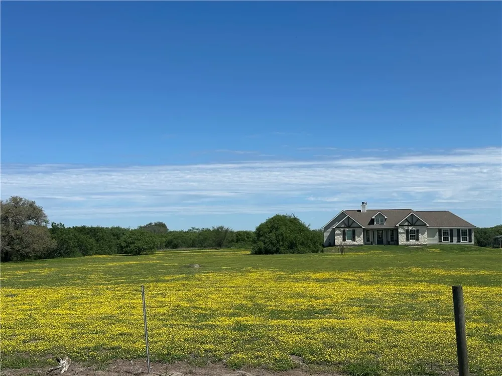14244 County Road 1144 Sinton, TX 78387