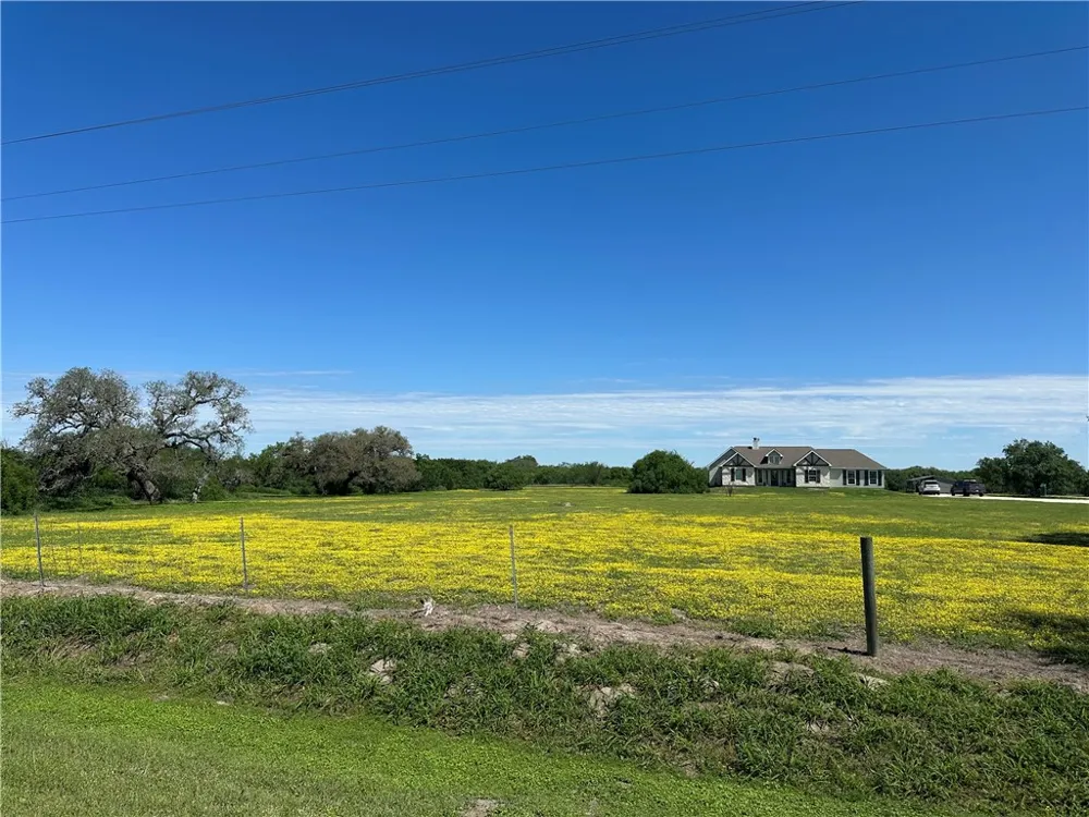 14244 County Road 1144 Sinton, TX 78387