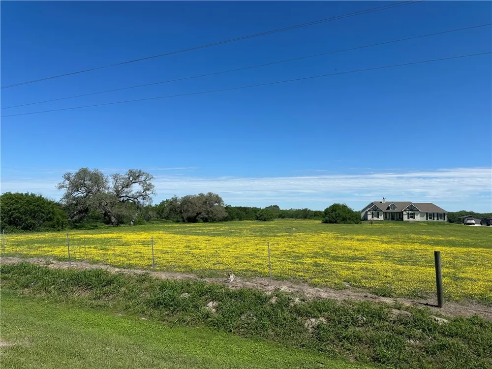 14244 County Road 1144 Sinton, TX 78387