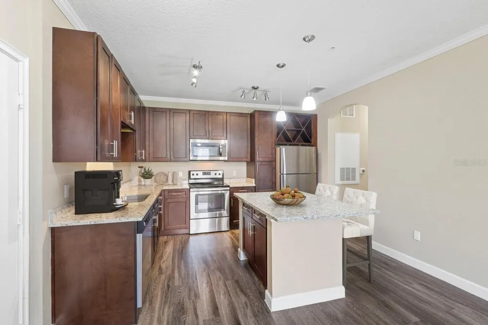 11128 GRANDE PINES CIRCLE #Palm Orlando, FL 32821
