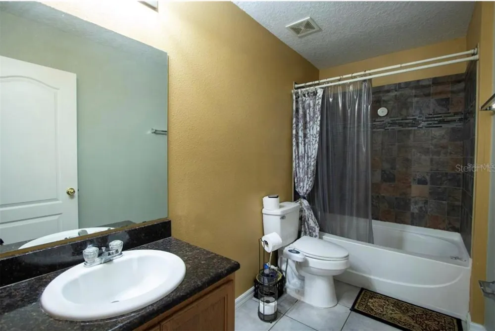 1412 BLACKWATER POND DRIVE Orlando, FL 32828