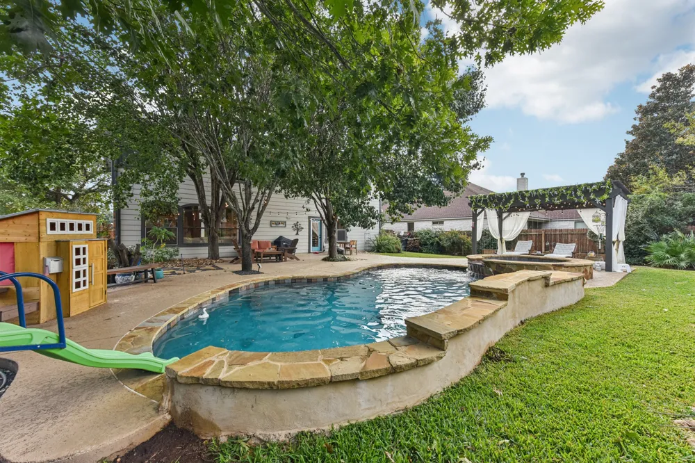 3219 Ash Glen Lane Round Rock, TX 78681