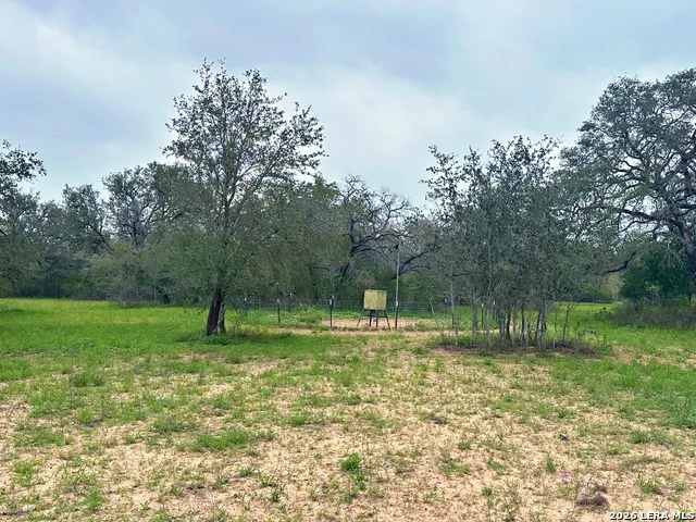 586 Jenschke Poteet, TX 78065