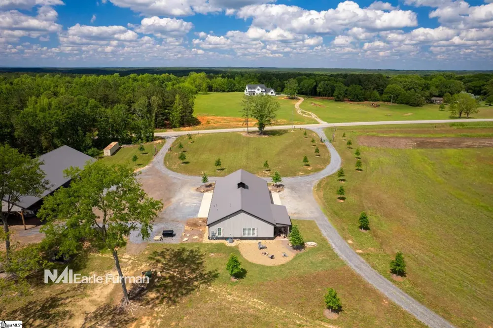 7483 252 Highway Honea Path, SC 29654